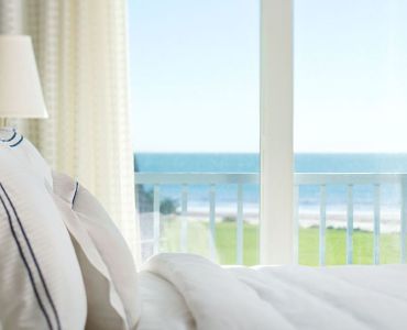 Newport Beach Hotel & Suites