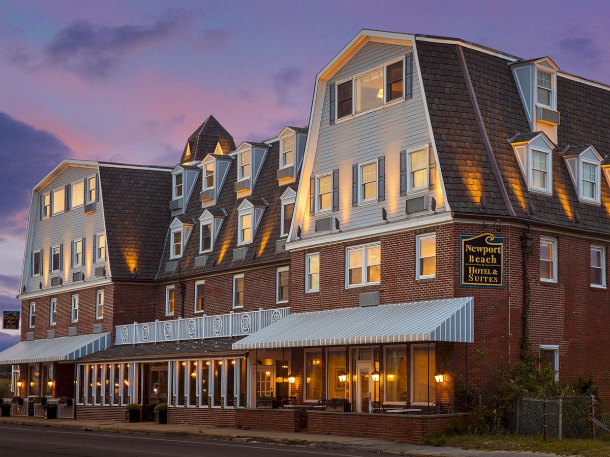 Newport Beach Hotel & Suites