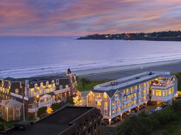 Newport Beach Hotel & Suites