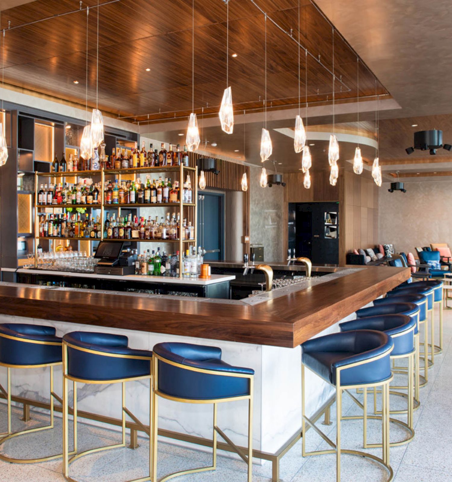 Newport Beach Hotel & Suites