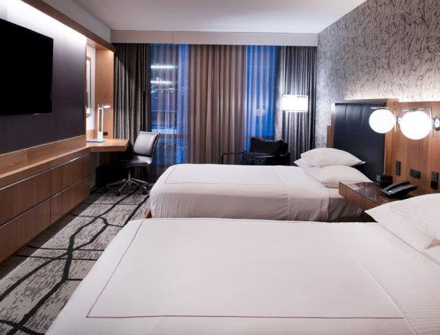 Newport Beach Hotel & Suites